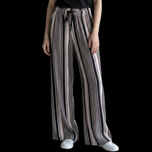 Soho New York Co Pants Medium Striped Wide Leg Palazzo Casual Vacation Career